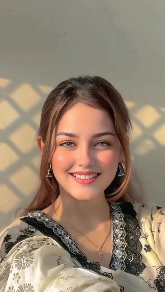 Cute Girl Pic For Dp