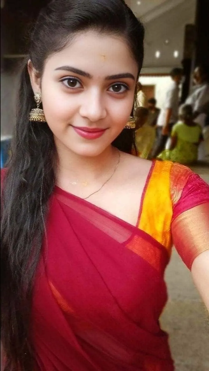 simple-girl-dp-for-instagram-6 Simple Girl Dp For Instagram