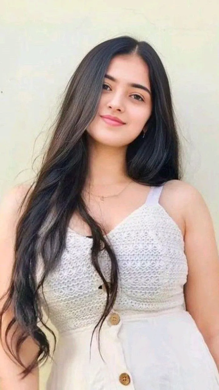 Simple Girl Pic For Dp