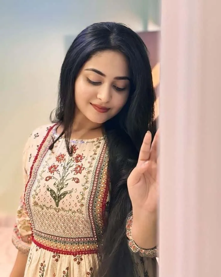 simple-girl-pic-for-dp-8 Simple Girl Pic For Dp