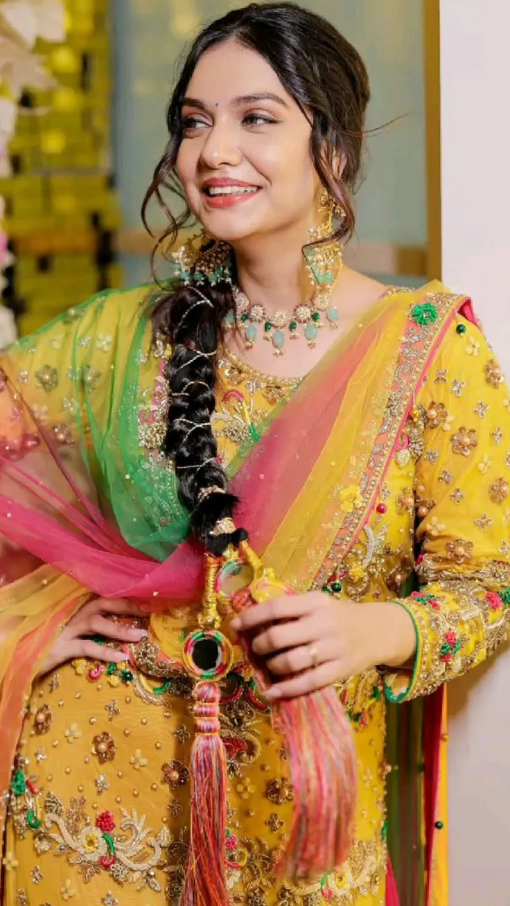 Simple Punjabi Girl Picture Simple Punjabi Girl Picture