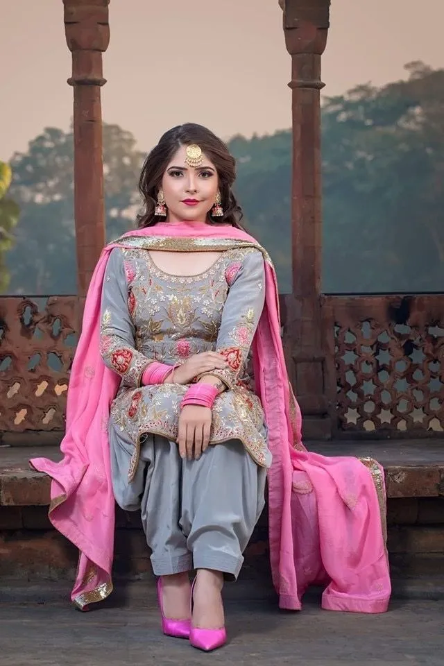 Stylish Punjabi Girl Pic Stylish Punjabi Girl Pic